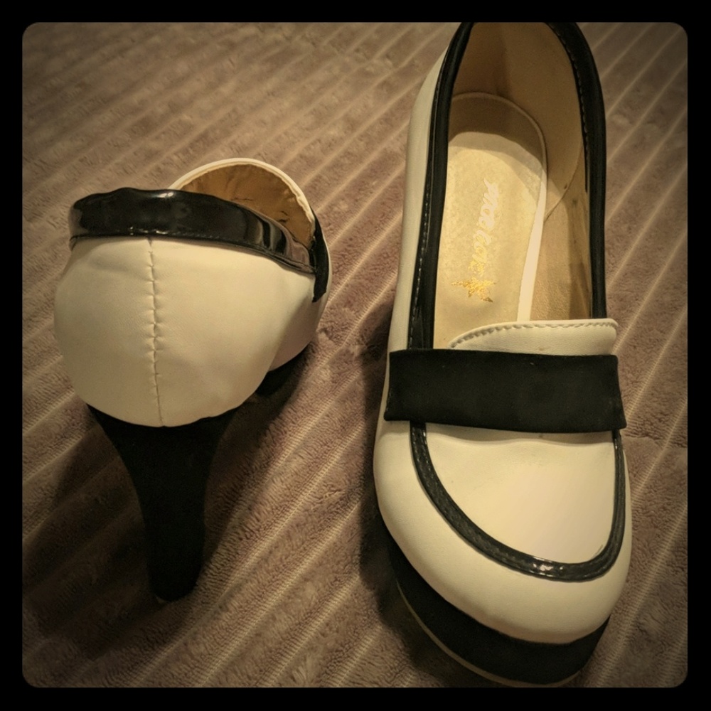Vintage style black and white heels